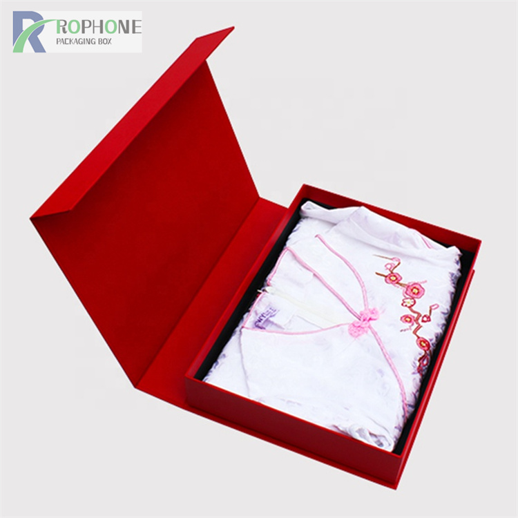 cajas de ropa de lujo